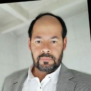 learn more about Guillermo Guzmán