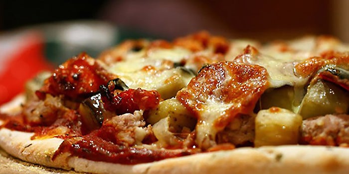 Chipotle, Subway Want a Slice of the Fast-Casual Pizza Business