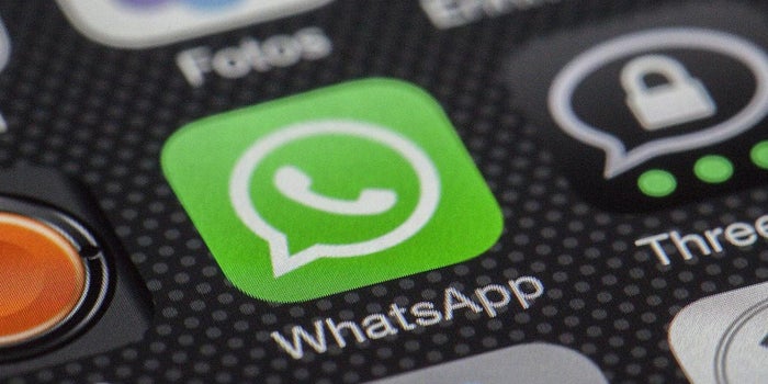 From ICQ to AIM to WhatsApp: The Rise and Fall of Instant Messenger Apps (Infographic)