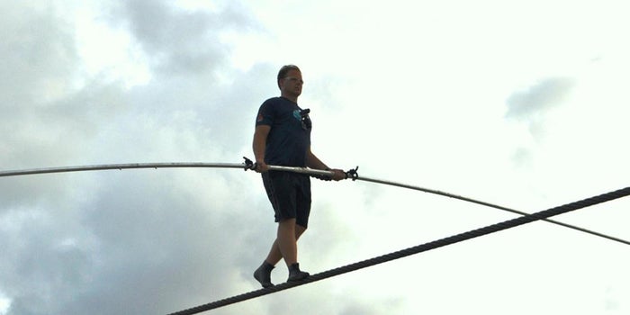 4 Lessons on Staring Down Fear and Taking Risks from Tightrope-Walker Nik Wallenda