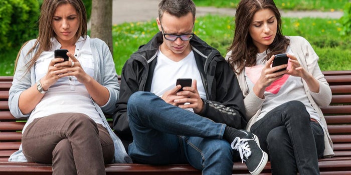 Twitter Considers Crafting New Apps, Improving Messaging