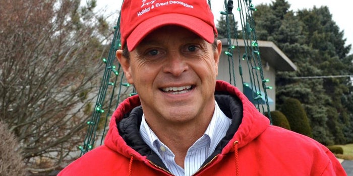 Spreading Holiday Cheer as a Christmas Decor Franchisee