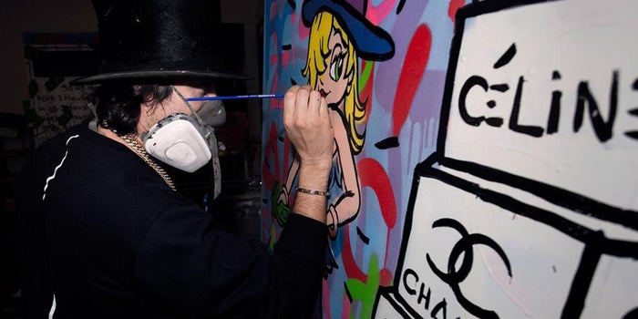 5 Points of Success Entrepreneurs Can Learn From a Masked Street Artist