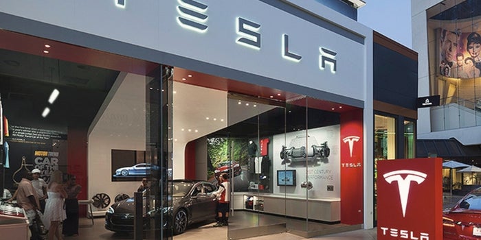 Tesla Takes Big Bite of Apple's Staff With Over 150 Total Poaches