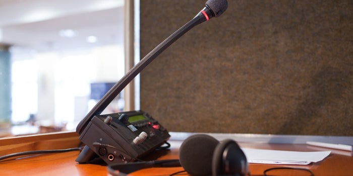 Interpretation vs. Translation: Which Is Right For Your Business?