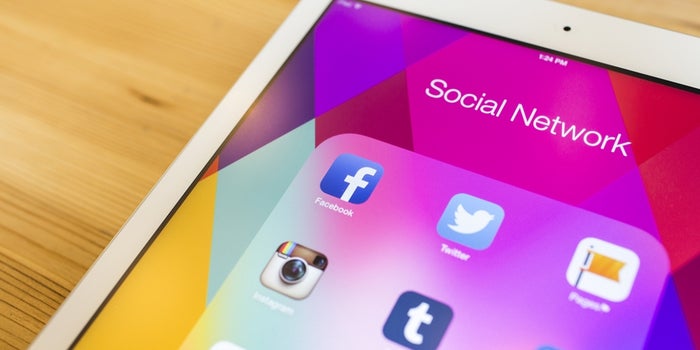 3 Ways Content Can Convert Social Media Fans Into Customers
