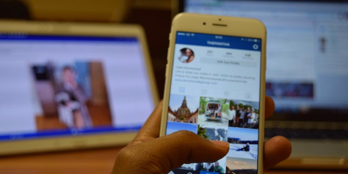 By the Numbers: Facebook Likes, Tinder Swipes, Uber Rides and More (Infographic)