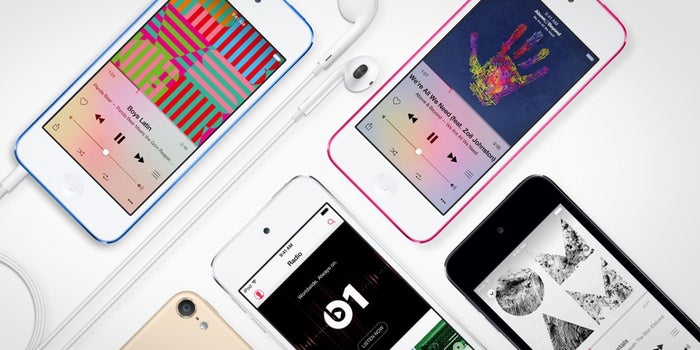 New iPhones Set Record Sales in First Weekend