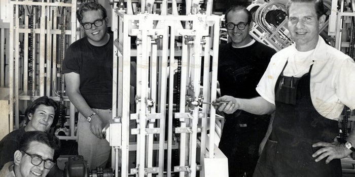 Bagel-Machine Inventor Daniel Thompson Dies at 94