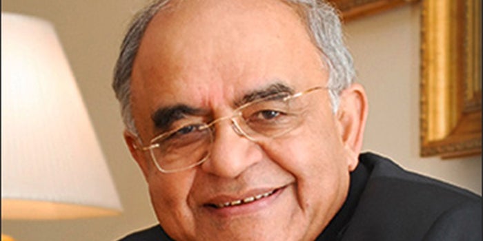 'Leaders should get into messy details of business'