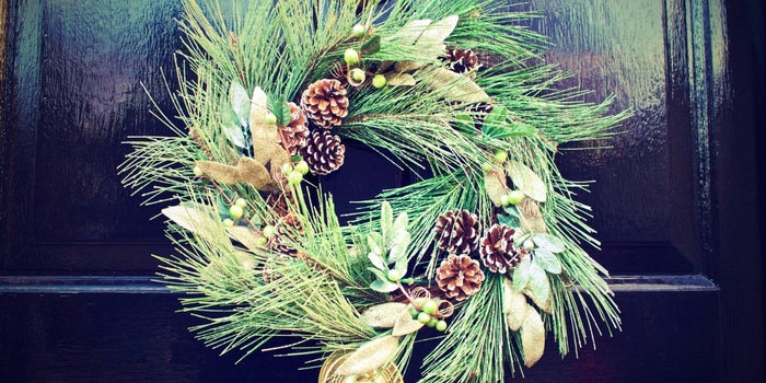 The 13 'Must-Dos' to Include on Your Holiday Checklist