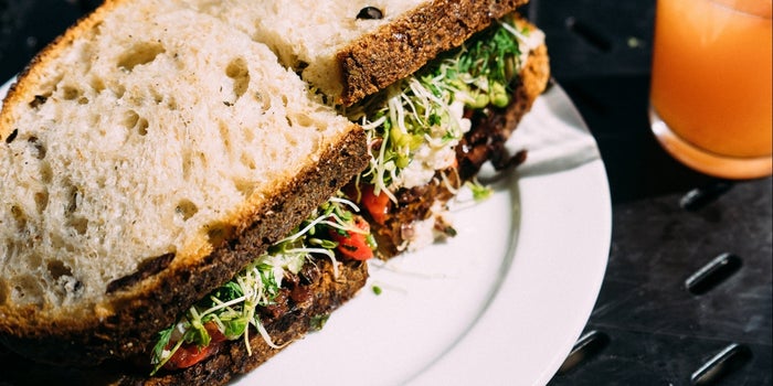 7 Reasons Not to Let Work Eat Into Your Lunch Break