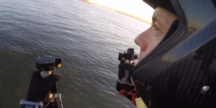 Watch This Jetpack-Wearing Entrepreneur Rocket Past the Statue of Liberty (VIDEO)