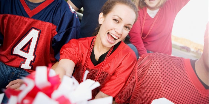 How Women Watch the Super Bowl (Infographic)