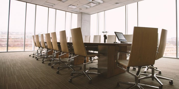 If You're Going to Sit at Work, Make Sure You're Doing It Right (Infographic)
