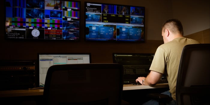 4 Ways to Get Your Blog Moving With Video