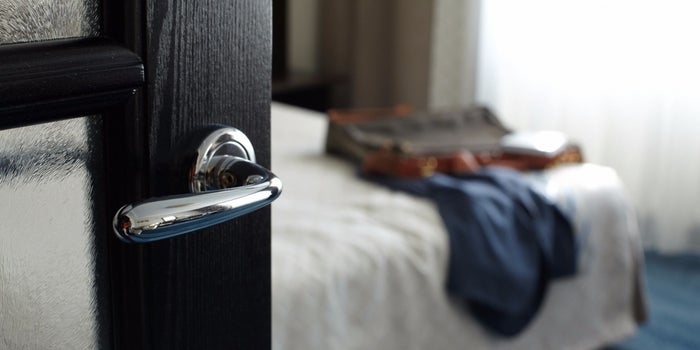 Check Out This CIA Operative's 9-Step Hotel Safety Checklist