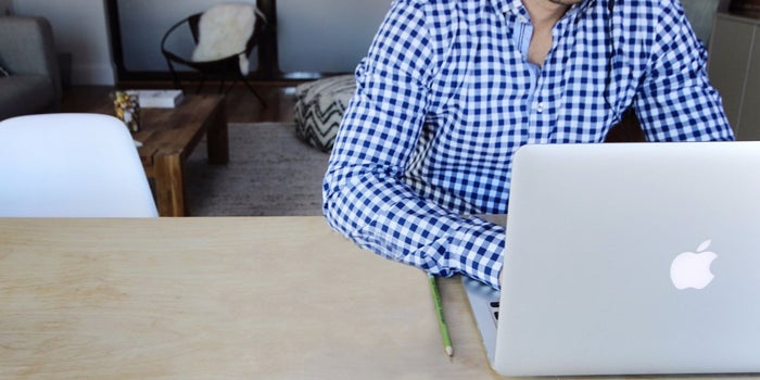 The Pros and Cons of Starting an Online Consulting Business