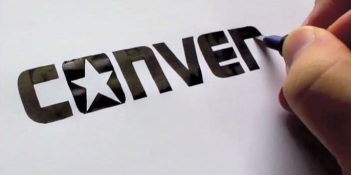 Mesmerizing: Watch This Guy Hand Draw Famous Logos