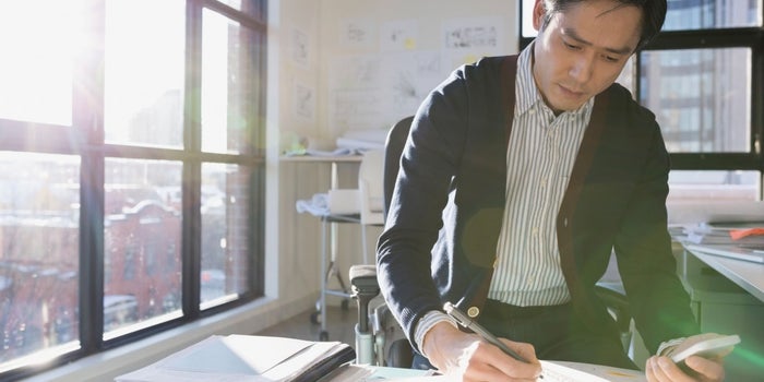 The Right and Wrong Way to Write Useful Thought Leadership Content