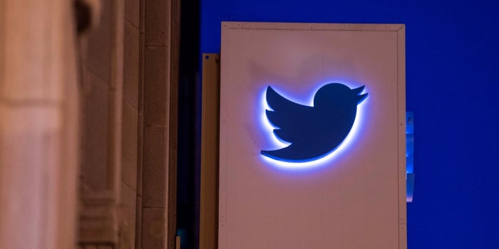 Twitter Blocks Government Agencies from Analytics Service Dataminr -- Start Up Your Day Roundup