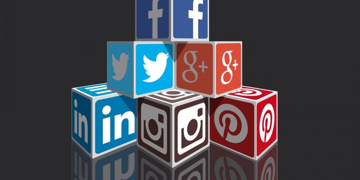 Estar en redes sociales o no estar…