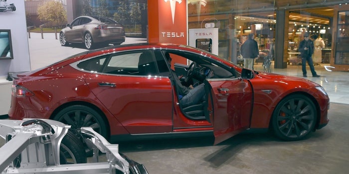 Tesla Plans to Sell $1.7 Billion in New Stock to Fund Model 3