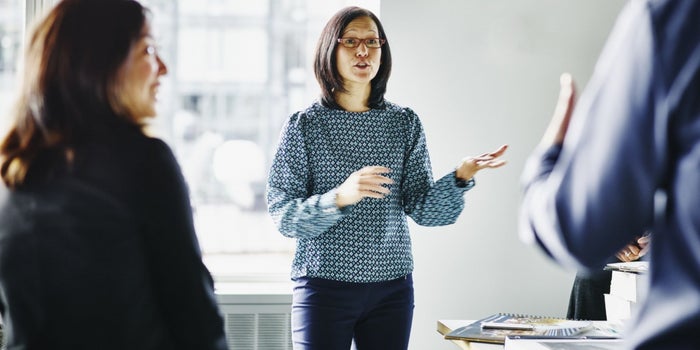 3 Ways to Retain and Motivate Your Top Salespeople