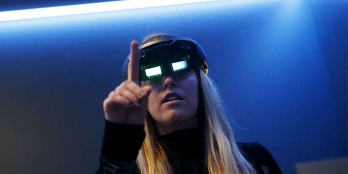 With Hololens, Microsoft Aims to Avoid Google's Mistakes