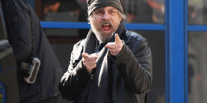 Mark Hamill Jedi Mind Tricks Social Media With This Epic Tweet