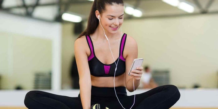 Catch Up On Your Yoga Routine With These Apps