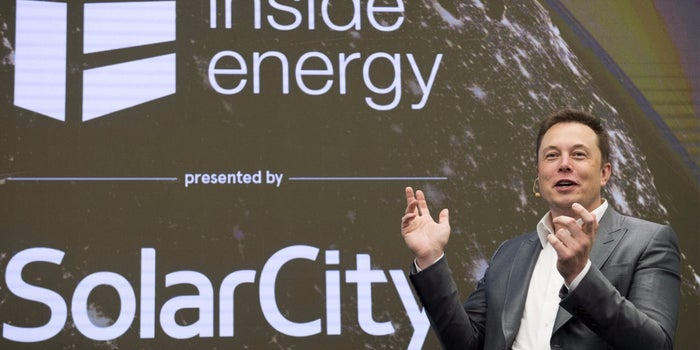 Tesla Offers $2.8 Billion for SolarCity in 'No Brainer' Deal for Musk
