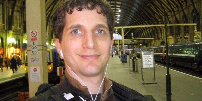 This Expert Hacker Shares the Secrets to Making Your Travel Safe From Cyber Attacks