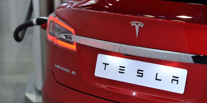 Tesla Misses Delivery Target Again Following Rough Month -- Start Up Your Day Roundup