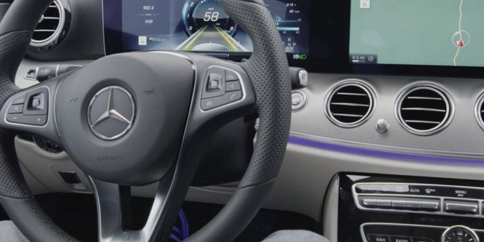 Mercedes Pulls U.S. Ad Touting Self-Driving Car