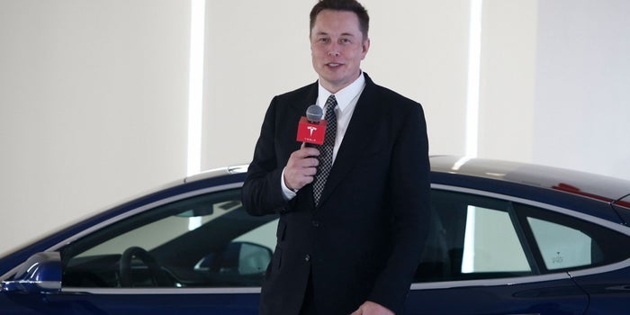 Every Entrepreneur Can Learn From These 5 Leadership Traits of Elon Musk