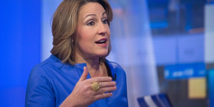 Amid EpiPen Furor, a CEO Shows How Not to Swim Against the Tide