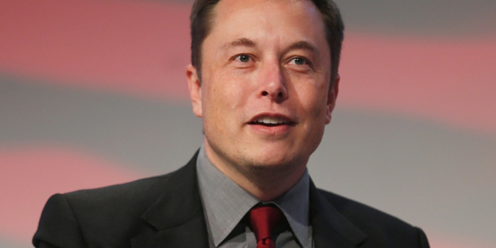 Cohete de Elon Musk explota y destruye satélite de Facebook
