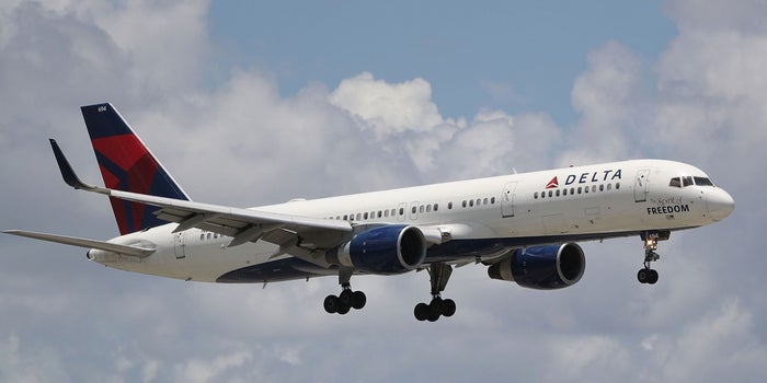 4 Tips for Handling a Delta-Sized Customer Experience Debacle