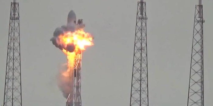 SpaceX Blast Investigation Suggests Breach in Oxygen Tank's Helium System