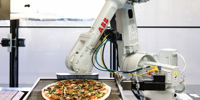 This Startup Employs Robots That Bake Pizza En Route for Delivery