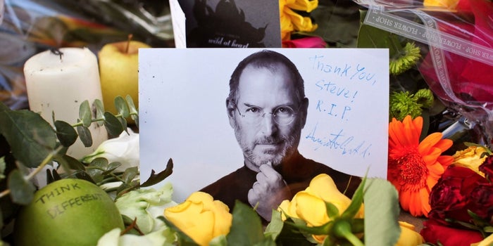 7 Creative, Marvelous and Downright Weird Ways People Paid Tribute to Steve Jobs