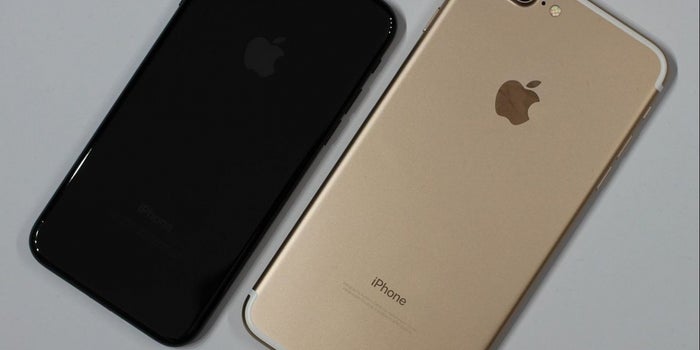 Will iPhone 7 Help Ressurect Apple's Wanning Empire