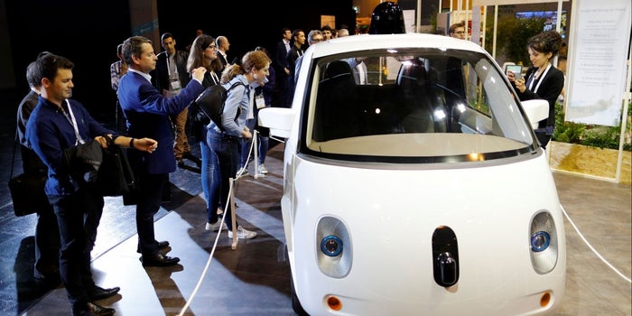 Google, Automakers Object to California Rules for Self-Driving Cars