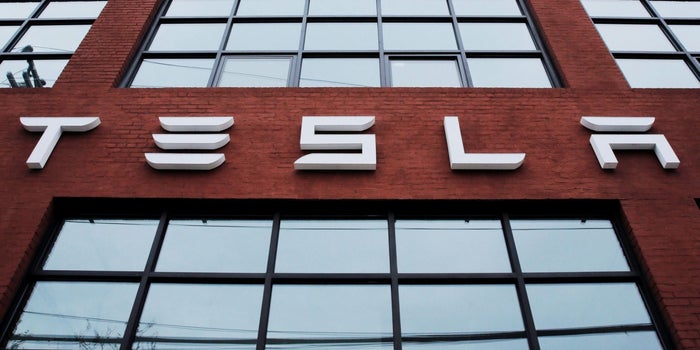 Tesla Says It Will Roll Out Uber-Style Ride Services Program