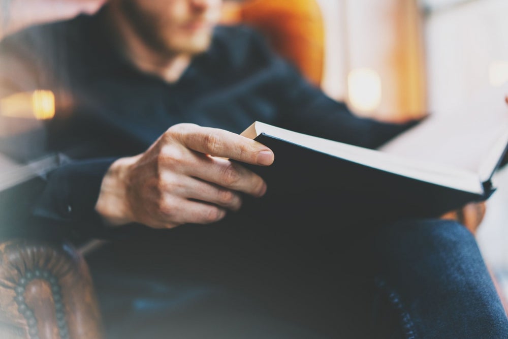 30 Successful Entrepreneurs Reveal the Books That Changed Their Lives