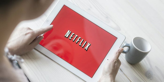 ¿Tienes Netflix? Ya puedes ver los contenidos sin conexión a internet