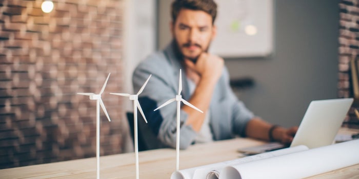 Here's Why Solar Entrepreneurs Don't Go Off the Grid