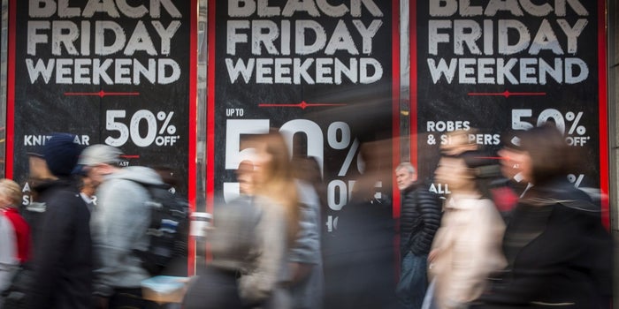 Were Stores or Mobile Sales More Successful on This Year's Black Friday?