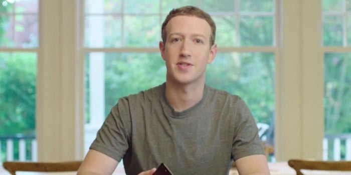 Mark Zuckerberg es tan rico que Morgan Freeman 'es su mayordomo'